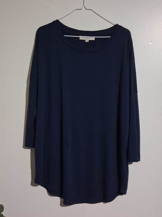 LOFT Sweaters - LOFT Navy Long Sleeve Relaxed Crewneck Top